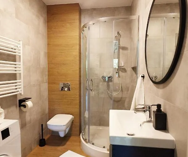 Dom Pod Jesionem מלון *